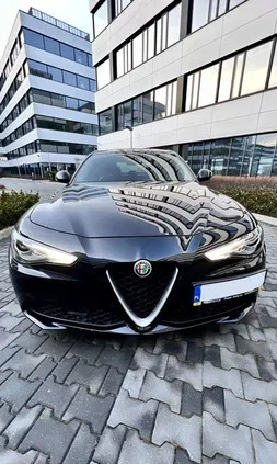 alfa romeo wielkopolskie Alfa Romeo Giulia cena 79900 przebieg: 135000, rok produkcji 2016 z Poznań